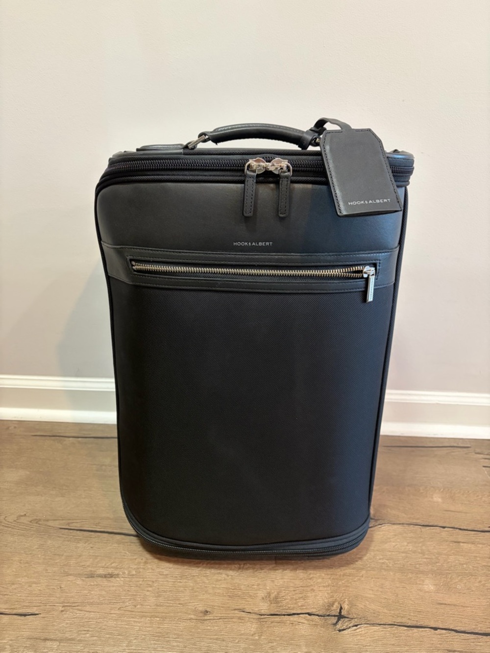 Black Men’s Rolling Carry-On Garment Travel Bag